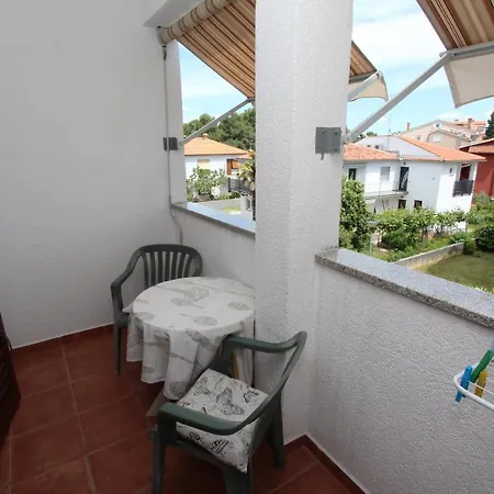 Rooms And Apartments Dino Rovinj Exterior photo