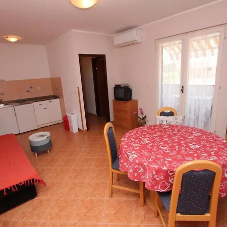 Rooms And Apartments Dino Rovinj Exterior photo