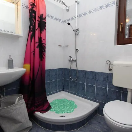 Rooms And Apartments Dino Rovinj Exterior photo