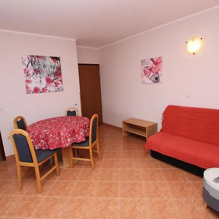 Rooms And Apartments Dino Rovinj Exterior photo