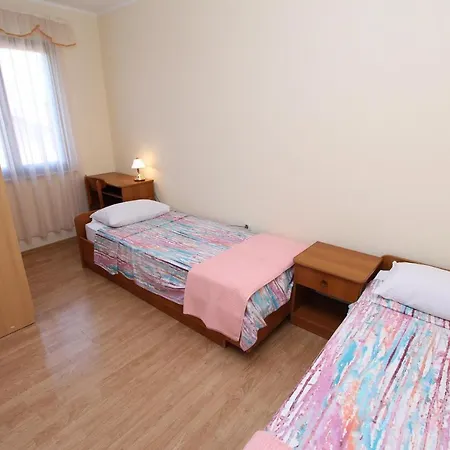 Rooms And Apartments Dino Rovinj Exterior photo