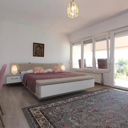 Rooms And Apartments Dino Rovinj Exterior photo