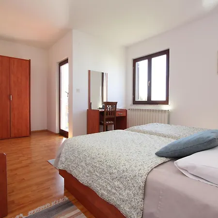 Rooms And Apartments Dino Rovinj Exterior photo