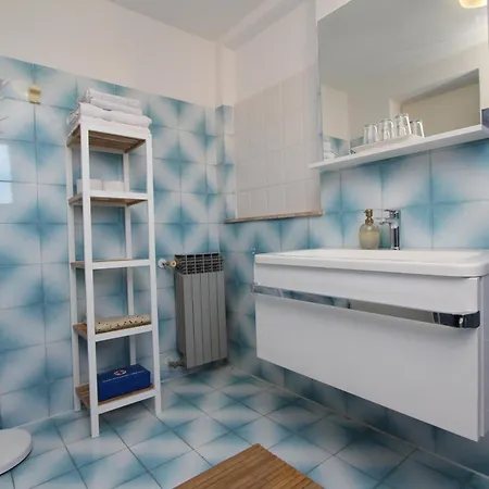Rooms And Apartments Dino Rovinj Room photo